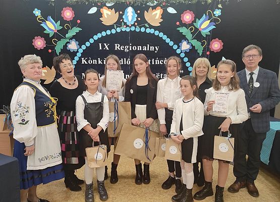 Zdjęcie grupowe uczestników konkursu