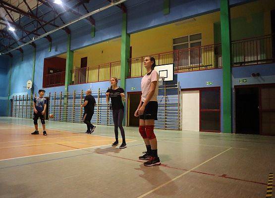 uczestnicy mikołajkowego turnieju