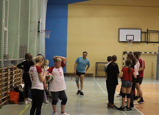 uczestnicy mikołajkowego turnieju