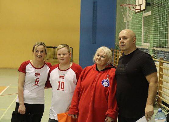 uczestnicy mikołajkowego turnieju