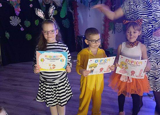 Grafika 17: „DŻUNGLA”- BAL KARNAWAŁOWY W PRZEDSZKOLU
