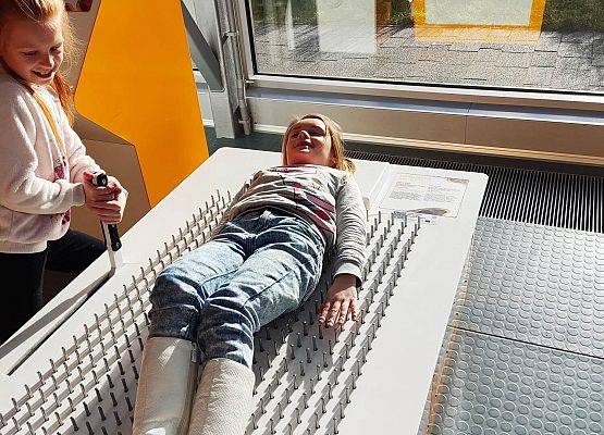 Uczniowie w Centrum Nauki Experyment w Gdyni.