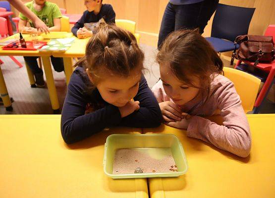 Uczniowie w Centrum Nauki Experyment w Gdyni.