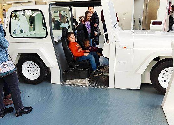 Uczniowie w Centrum Nauki Experyment w Gdyni.