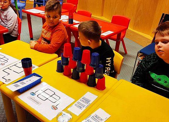 Uczniowie w Centrum Nauki Experyment w Gdyni.