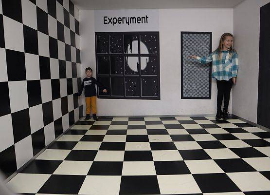 Uczniowie w Centrum Nauki Experyment w Gdyni.