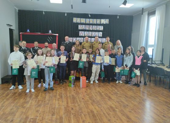 Zdjęcie grupowe uczestników turnieju