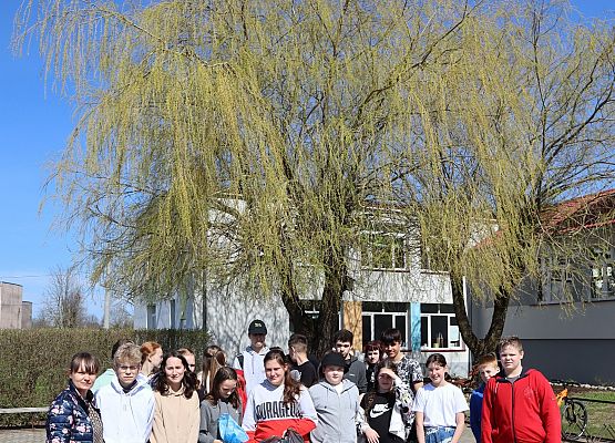 zdjęcie grupowe uczniów