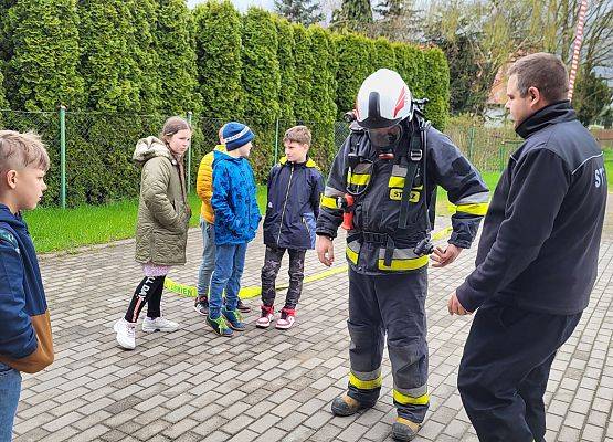 Grafika 3: Wycieczka do OSP w Łebieniu