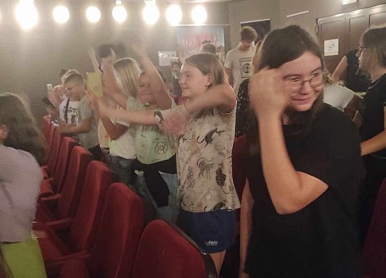 uczniowie podczas koncertu