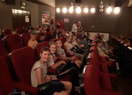 uczniowie podczas koncertu