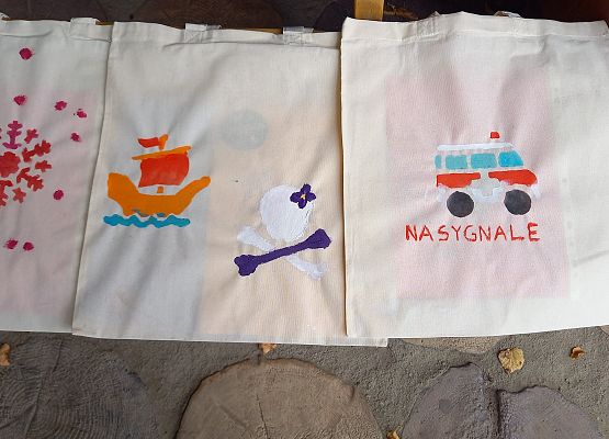 torby pomalowane przez dzieci