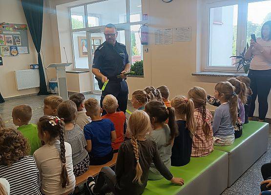 prelekcja na temat bezpieczeństwa na drodze