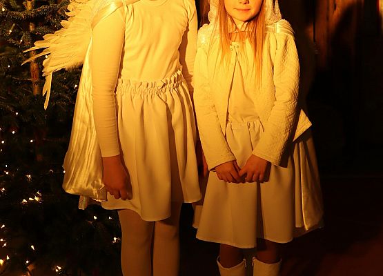 uczennice w przebraniu