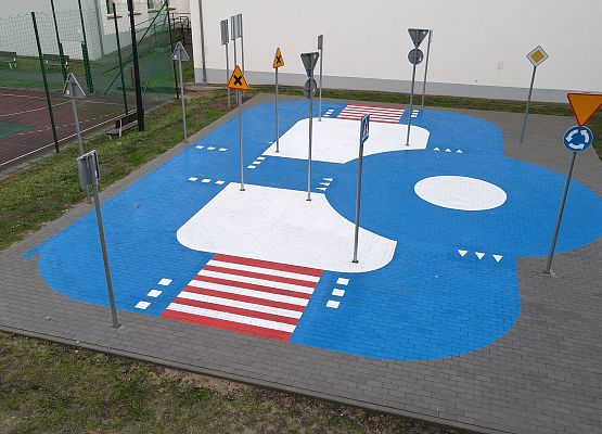 miasteczko ruchu drogowego przy Szkole Podstawowej w Redkowicach