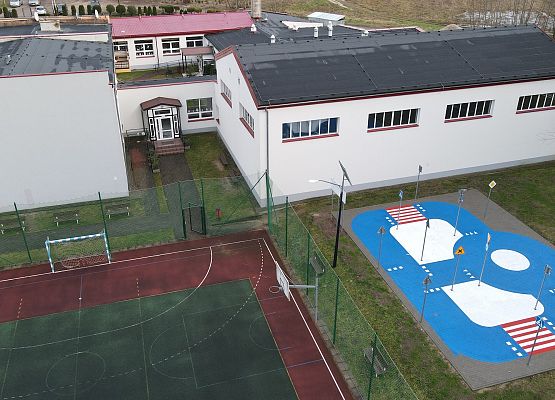 miasteczko ruchu drogowego przy Szkole Podstawowej w Redkowicach