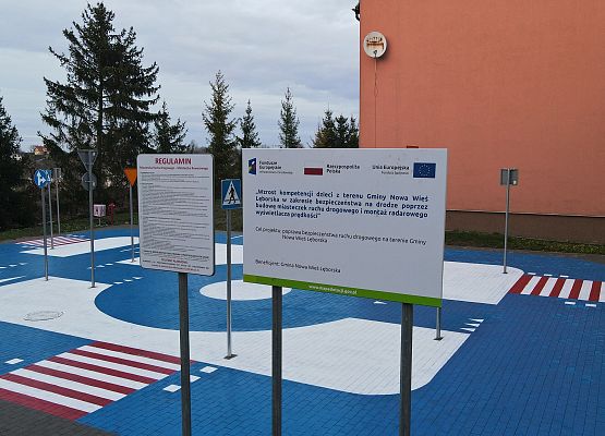 miasteczko ruchu drogowego przy Szkole Podstawowej w Nowej Wsi Lęborskiej