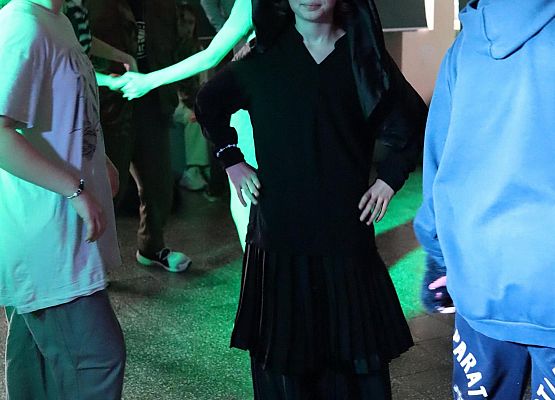 uczestnicy zabawy karnawałowej