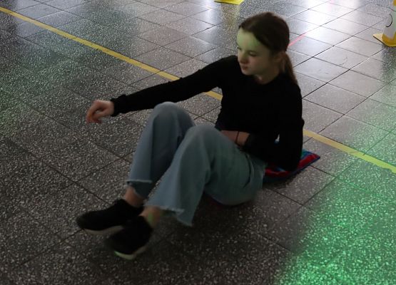 uczestnicy zabawy karnawałowej