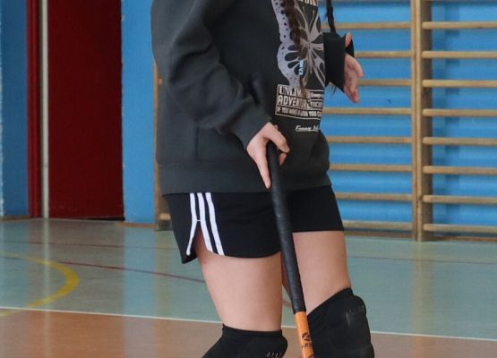 uczniowie podczas zajęć sportowych