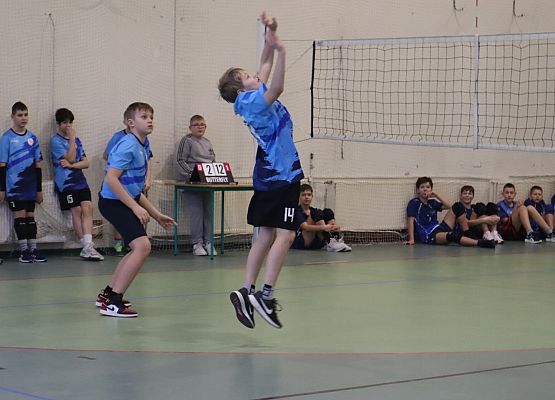 chłopcy podczas meczu