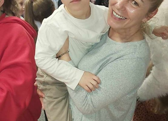 uczestnicy kiermaszu