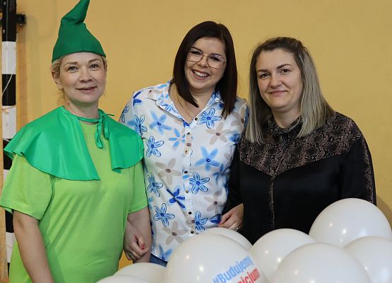 uczestnicy kiermaszu