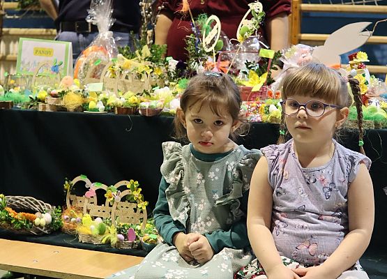 uczestnicy kiermaszu