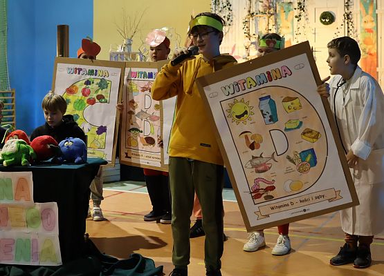 uczniowie podczas występów