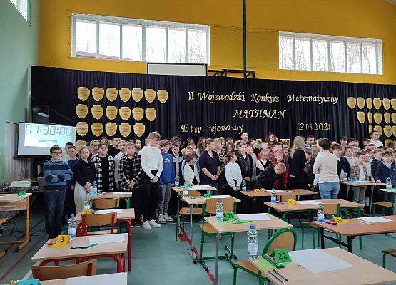 uczniowie podczas konkursu