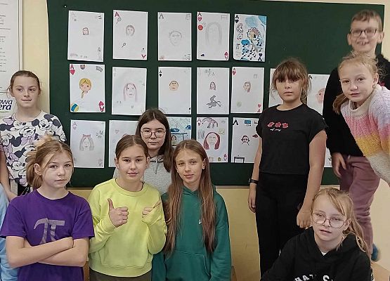 zdjęcie grupowe dzieci