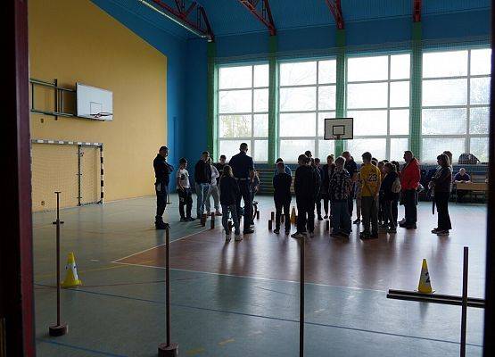 sala z torem przeszkód