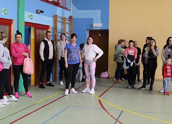 uczestnicy charytatywnej zumby