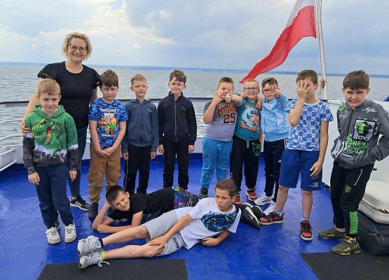 zdjęcie grupowe podczas rejsu