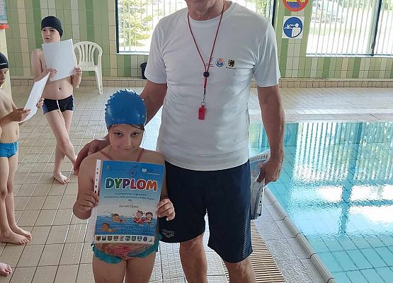 uczennica z trenerem