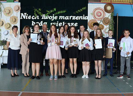 Grafika 67: Pożegnanie klasy ósmej