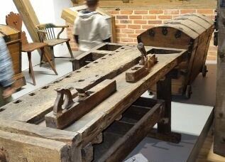 uczniowie na warsztatach w Swołowie