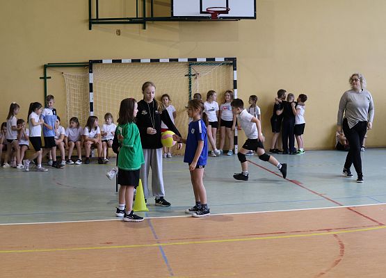 uczestnicy turnieju podczas rozgrywek