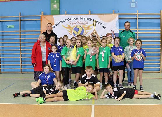 zdjęcie grupowe uczestników turnieju