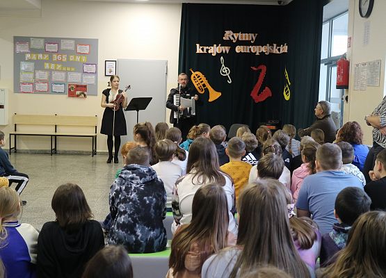 uczestnicy audycji muzycznej