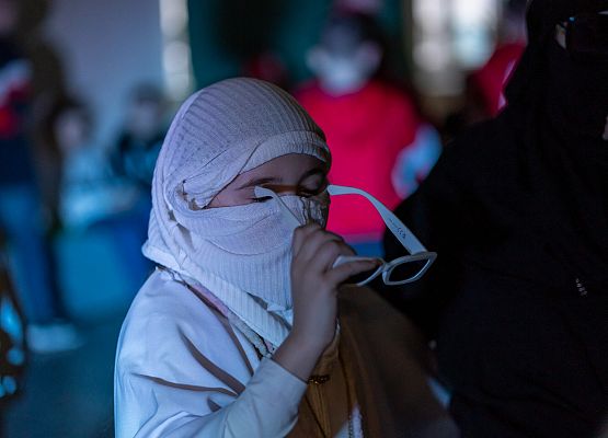 uczniowie na dyskotece karnawałowej