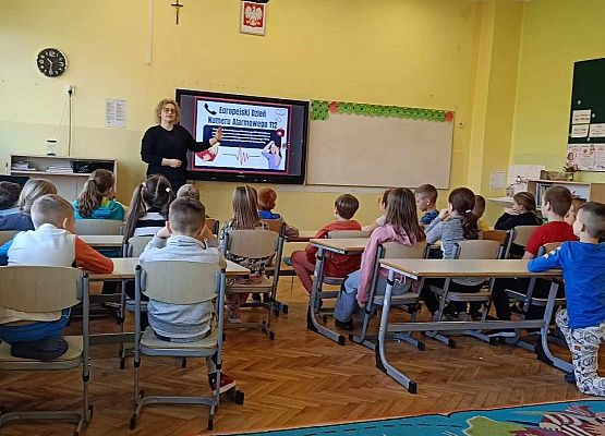 uczniowie podczas lekcji