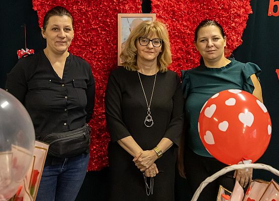 uczestnicy kiermaszu