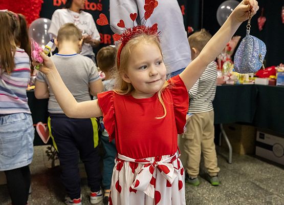 uczestnicy kiermaszu