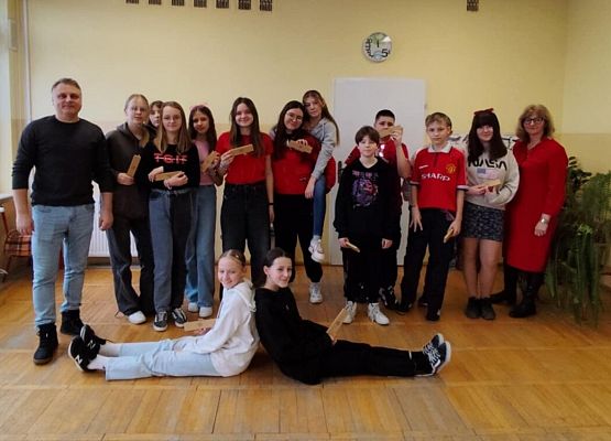 Zdjęcie grupowe uczniów