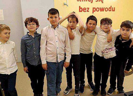 zdjęcie grupowe dzieci