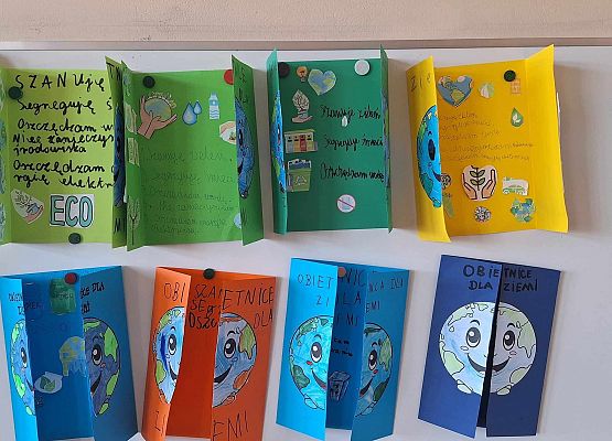 lapbooki wykonane przez uczniów