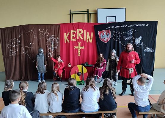 uczestnicy lekcji historii