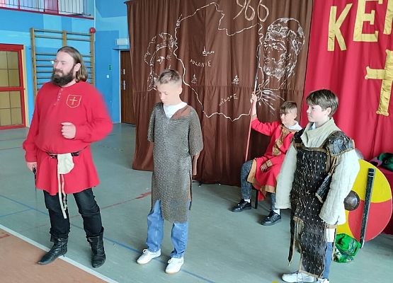 uczestnicy lekcji historii