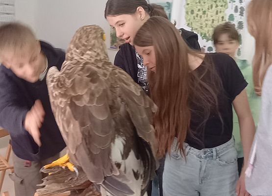 uczniowie podczas warsztatów